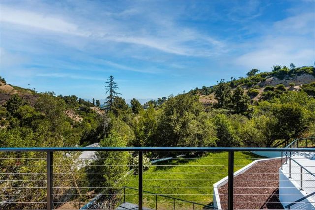 3566 Beverly Glen, Sherman Oaks, CA 91423