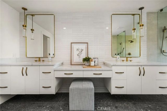 3566 Beverly Glen, Sherman Oaks, CA 91423