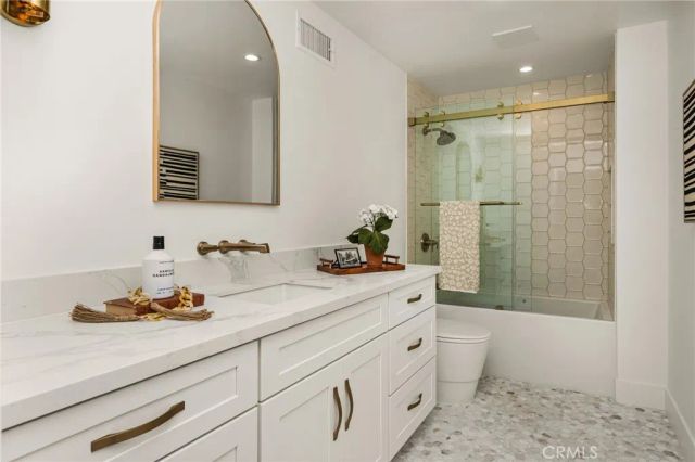 3566 Beverly Glen, Sherman Oaks, CA 91423