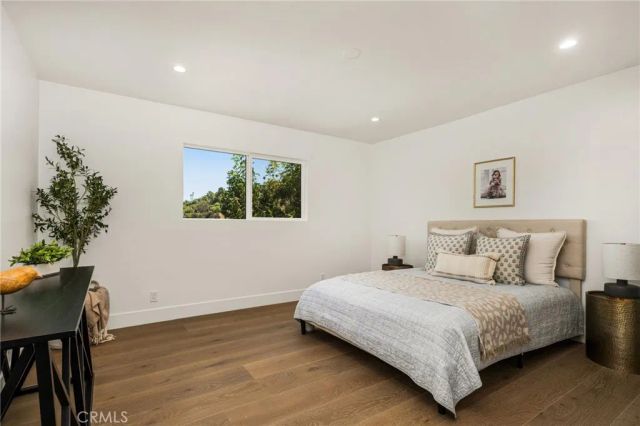 3566 Beverly Glen, Sherman Oaks, CA 91423