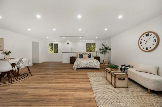 3566 Beverly Glen, Sherman Oaks, CA 91423