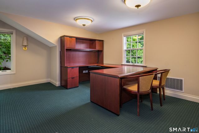 3 Essex Square, Essex, CT 06426