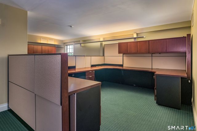 3 Essex Square, Essex, CT 06426