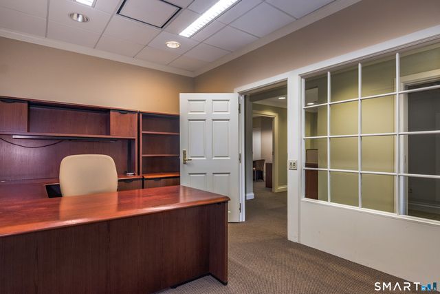 3 Essex Square, Essex, CT 06426