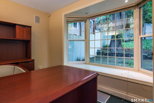 3 Essex Square, Essex, CT 06426