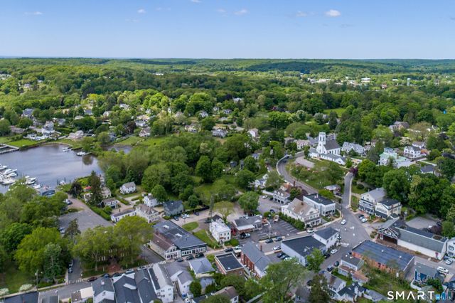 3 Essex Square, Essex, CT 06426