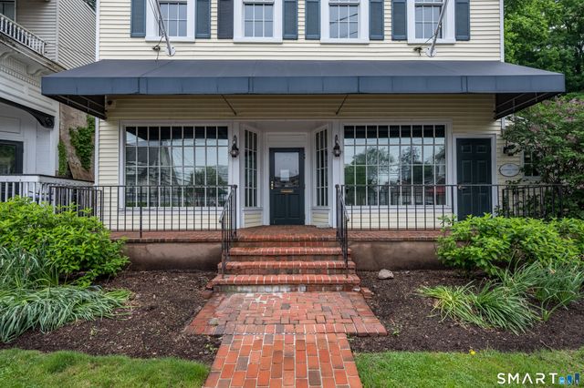 3 Essex Square, Essex, CT 06426