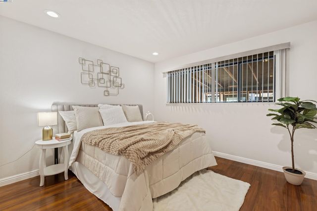 33528 13th street, Union City, CA 94587