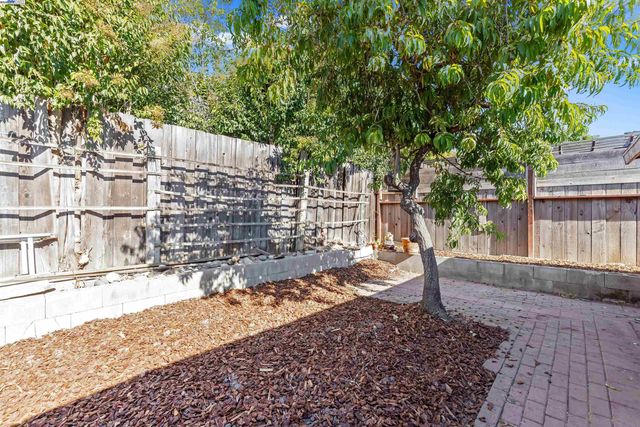 33528 13th street, Union City, CA 94587