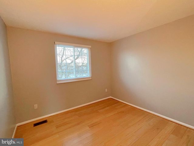 8813 VICKSBURG CT, Manassas, VA 20109