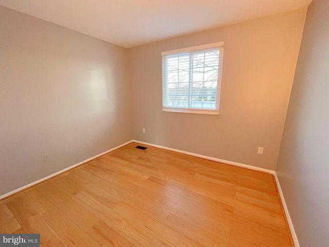 8813 VICKSBURG CT, Manassas, VA 20109