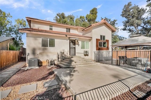 6800 Arlington, Riverside, CA 92504