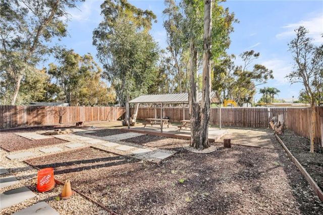 6800 Arlington, Riverside, CA 92504