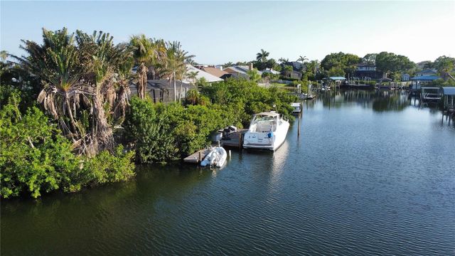 6612 BLACKFIN WAY, Apollo Beach, FL 33572