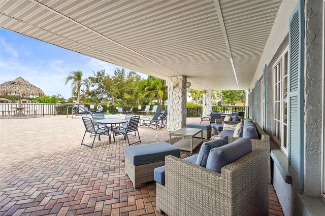 8470 IMPERIAL CIRCLE, Palmetto, FL 34221