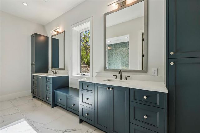 825 Kenry Court, Atlanta, GA 30342