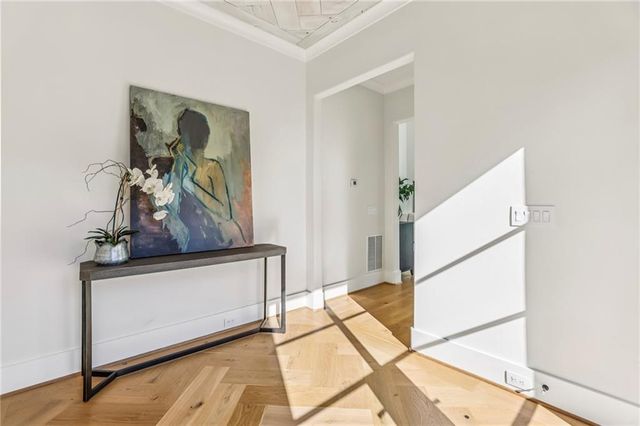 825 Kenry Court, Atlanta, GA 30342