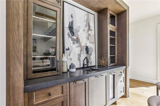 825 Kenry Court, Atlanta, GA 30342