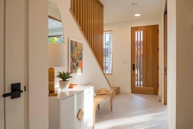 322 Capitola Avenue, Capitola, CA 95010