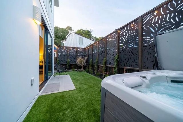 322 Capitola Avenue, Capitola, CA 95010