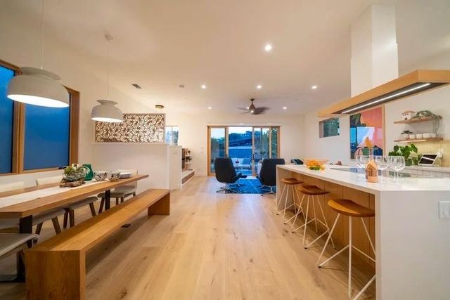 322 Capitola Avenue, Capitola, CA 95010