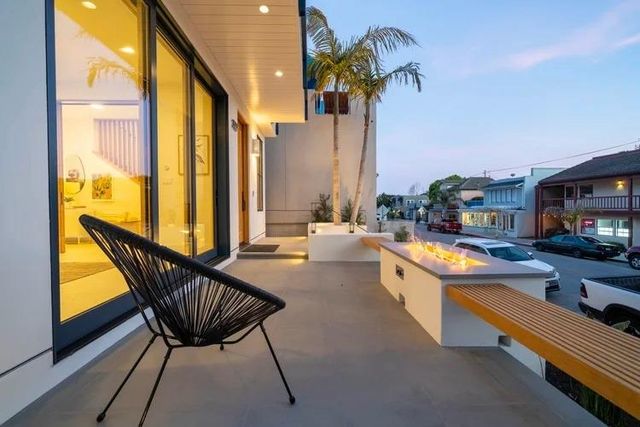 322 Capitola Avenue, Capitola, CA 95010