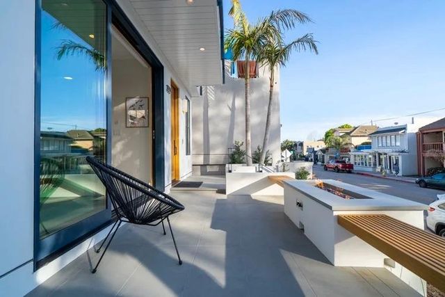 322 Capitola Avenue, Capitola, CA 95010