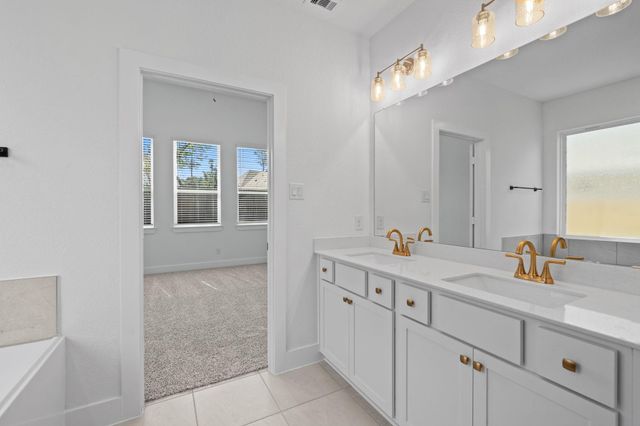 275 Mallards Rim Drive, Willis, TX 77318