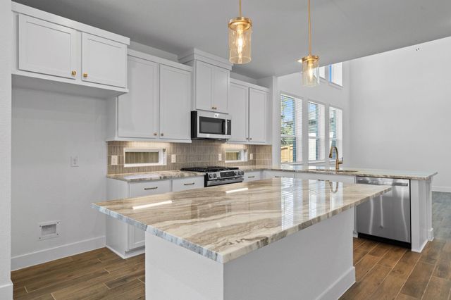 275 Mallards Rim Drive, Willis, TX 77318