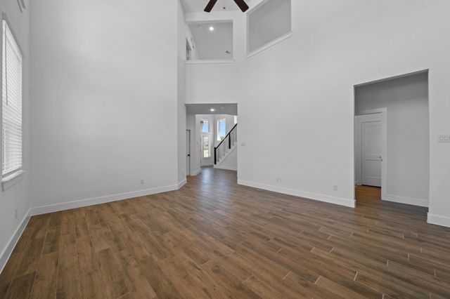 275 Mallards Rim Drive, Willis, TX 77318