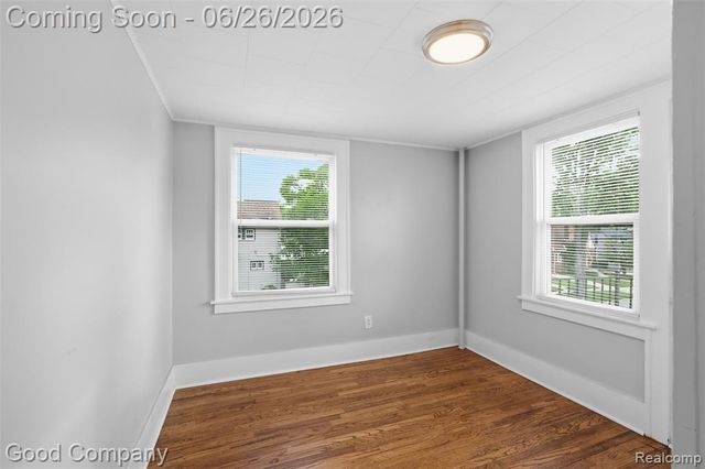 1956 Pinecrest Drive, Ferndale, MI 48220