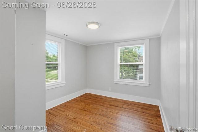 1956 Pinecrest Drive, Ferndale, MI 48220