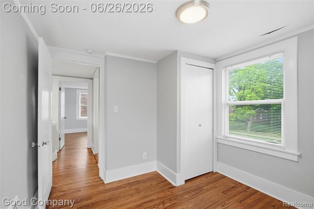 1956 Pinecrest Drive, Ferndale, MI 48220
