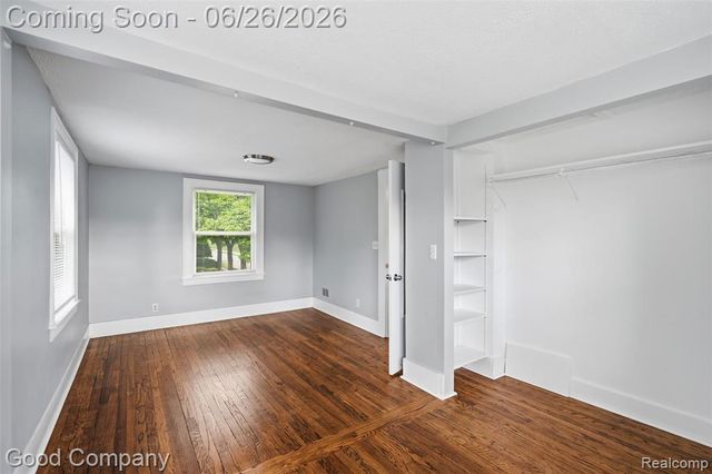 1956 Pinecrest Drive, Ferndale, MI 48220