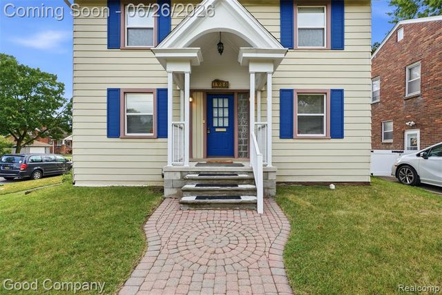 1956 Pinecrest Drive, Ferndale, MI 48220