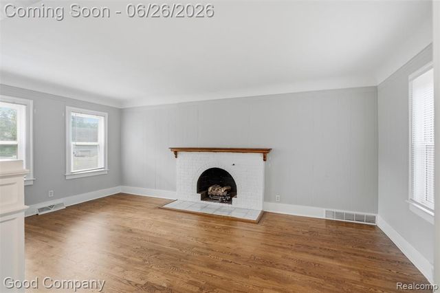 1956 Pinecrest Drive, Ferndale, MI 48220