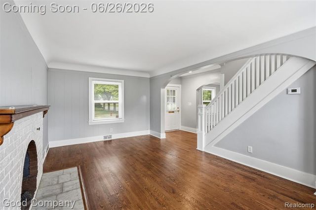 1956 Pinecrest Drive, Ferndale, MI 48220