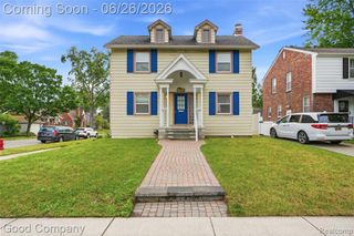 1956 Pinecrest Drive, Ferndale, MI 48220