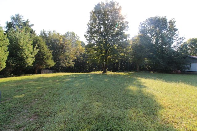 1 Bandy Rd, Ashland City, TN 37015