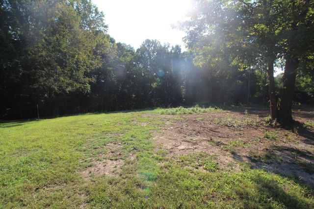1 Bandy Rd, Ashland City, TN 37015