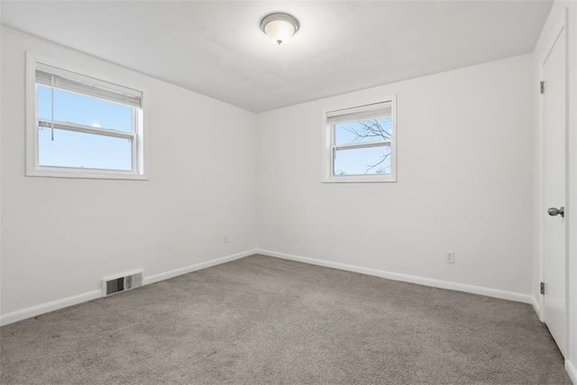 5843 Wilson Dr, Bethel Park, PA 15102