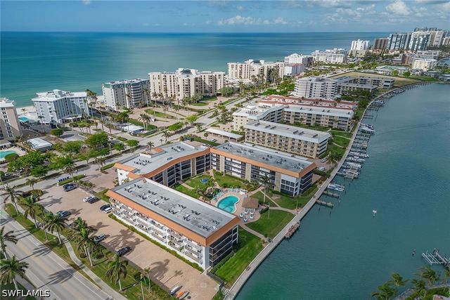 2900 Gulf Shore BLVD N 110, Naples, FL 34103