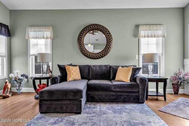 27 Molly Lane, Brick, NJ 08723