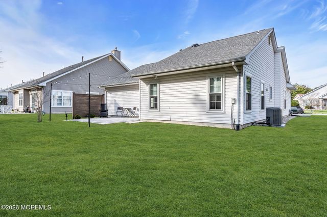 27 Molly Lane, Brick, NJ 08723