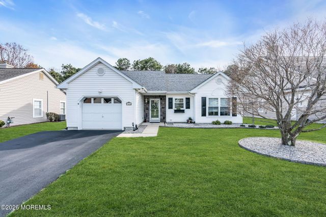 27 Molly Lane, Brick, NJ 08723