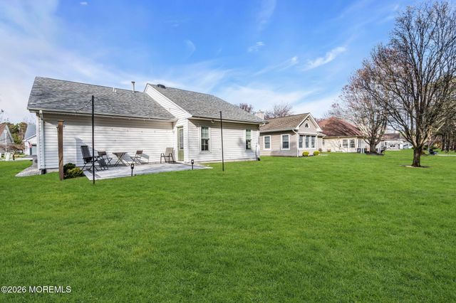 27 Molly Lane, Brick, NJ 08723