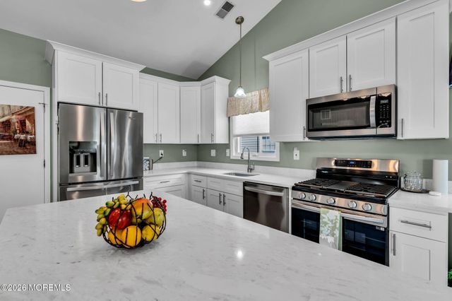 27 Molly Lane, Brick, NJ 08723