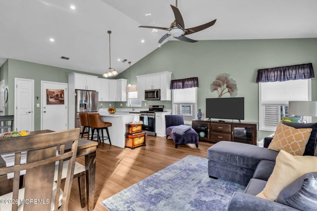 27 Molly Lane, Brick, NJ 08723