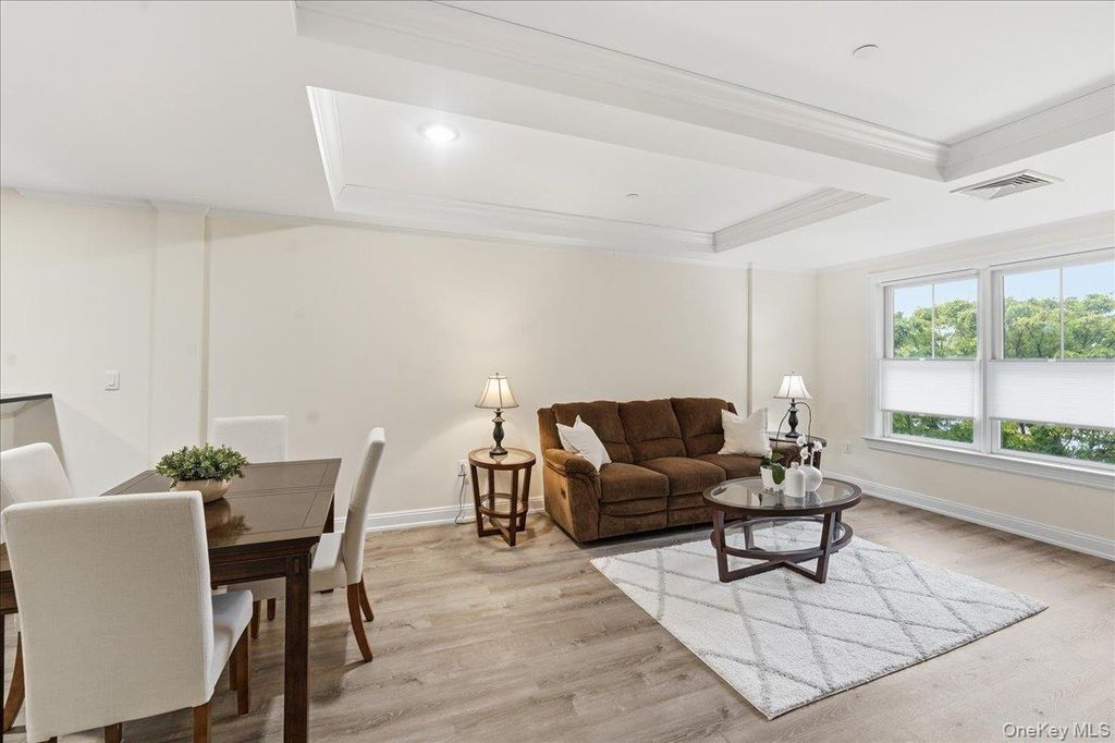 225 Stanley Avenue 316, Mamaroneck, NY 10543