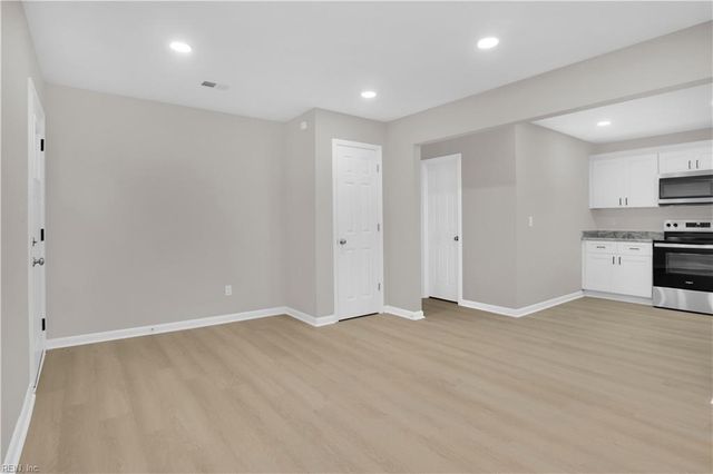 16209 Smithfield Heights DR, Smithfield, VA 23430